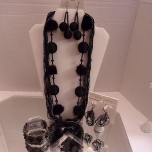 NWTS NOBLESSE NECKLACE 2 EARRINGS & BRACELET RETAI